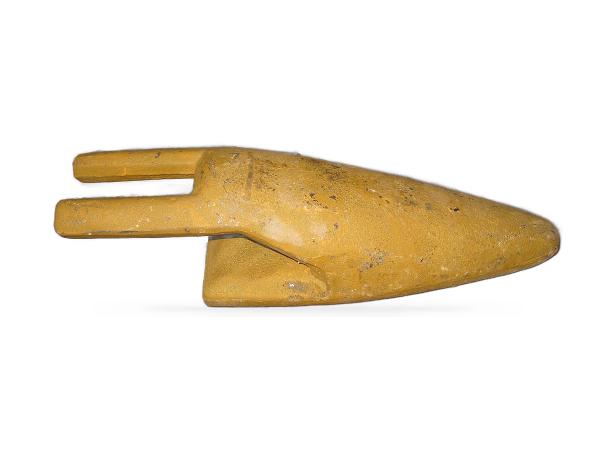 LG50F.11132B Bucket Tooth with Slotted Shank for LONKING Wheel Loader